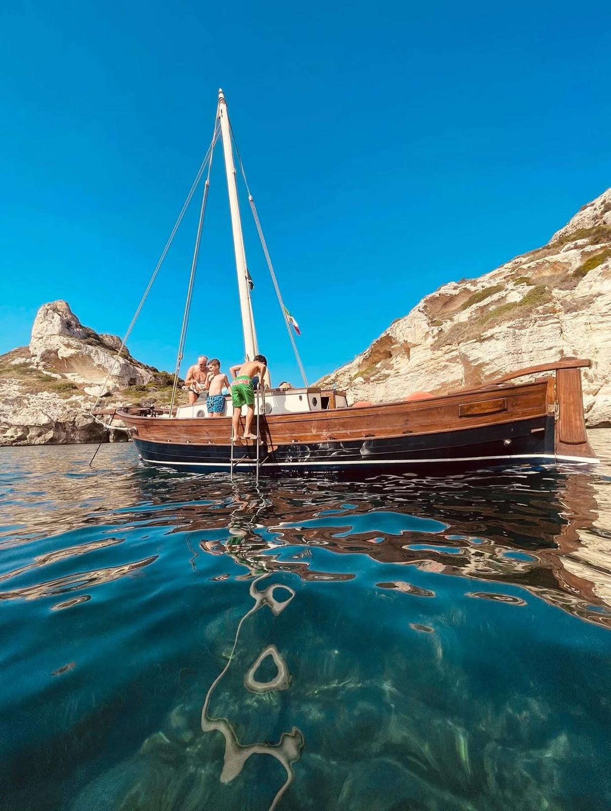 Holzboot-Route vor der Sella del Diavolo
